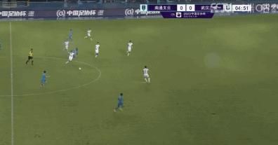 她深情的爱