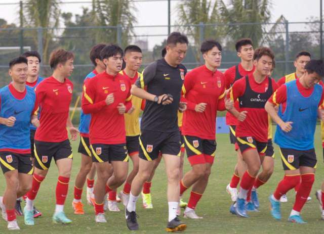 午夜在线播放免费人成无