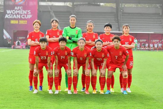隔壁来了女明星