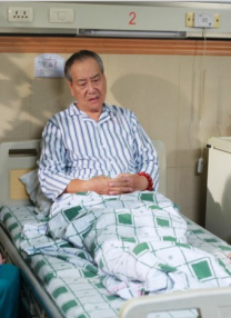 筱崎爱裸乳照无奶罩